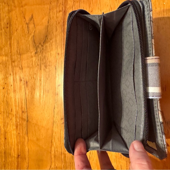 Vera Bradley RFID Turnlock
Wallet in Perfectly Plaid - Picture 3 of 4